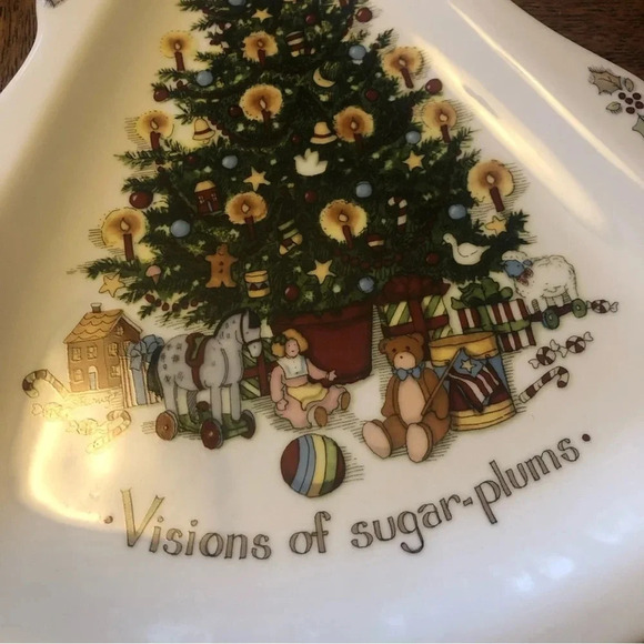 Portmeirion Studio A Christmas Story" Christmas Tree Plate - Picture 2 of 4